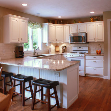 Kitchen Remodel: Before Photos