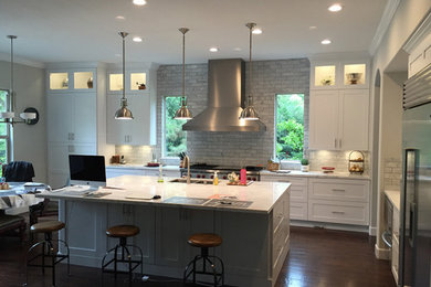 Inspiration for a cottage kitchen remodel in Sacramento