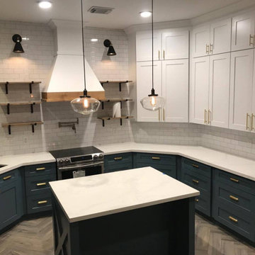 Medium  U shape kitchen style remodeling and design in Houston (Full View)