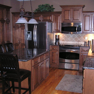 Kitchen Remodeling with Cabinet Refacing