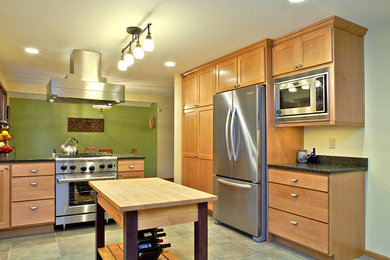 Kitchen photo in Seattle