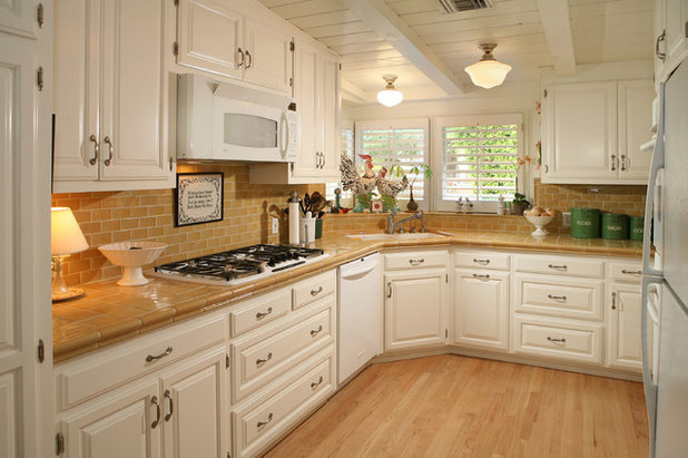 American Traditional Kitchen by Sara Ingrassia Interiors