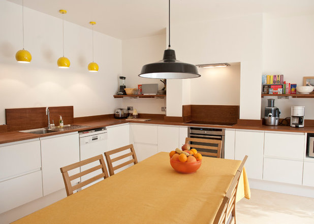 Contemporary Kitchen by Sheffield Sustainable Kitchens