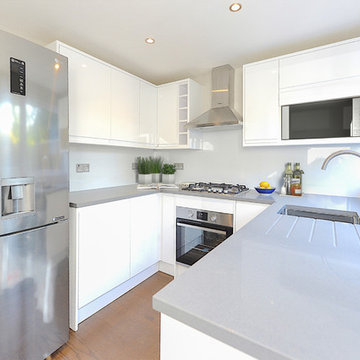 Kitchen: South London Mid-Terraced Home