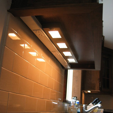 Kitchen Under Cabinet Lighting & Outlets