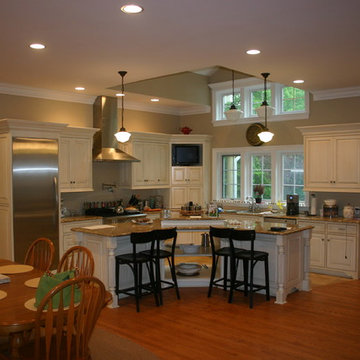 Kitchen with 10'0" ceilings