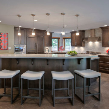 Kitchen With Island For Entertaining