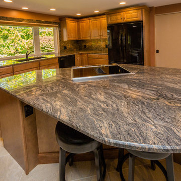 Kitchen with paradisio bash polished granite