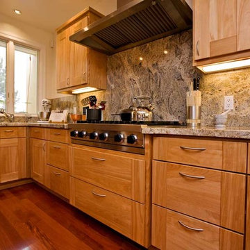 Kitchen with solid wood bar