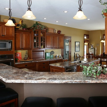 Kitchen with Warmth and Style