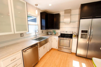 Kitchen with White Macaubus Quartzite Countertops