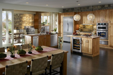 Inspiration for a southwestern kitchen remodel in Phoenix