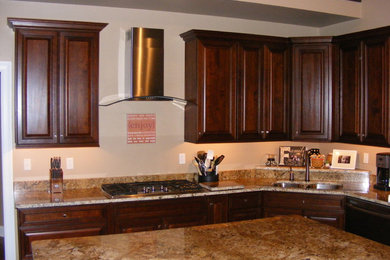 This is an example of a classic u-shaped kitchen in Huntington.