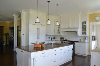 Transitional kitchen photo in Grand Rapids