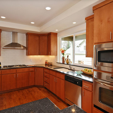 Kitchens & Dining Areas