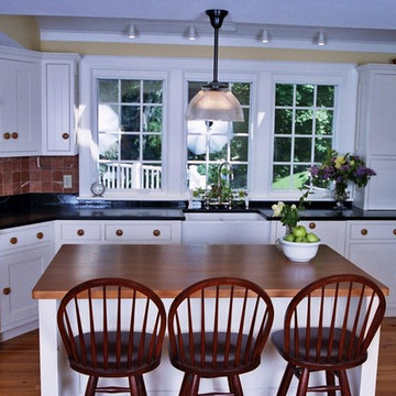 Kitchens - Antique Farmhouse