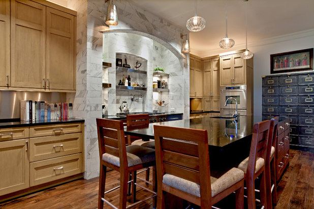 Modern Kitchen by Hermitage Kitchen Gallery LLC