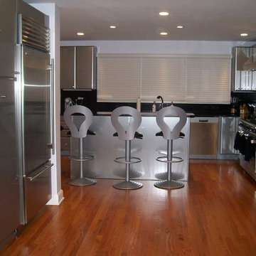 Kitchens/Living Rooms
