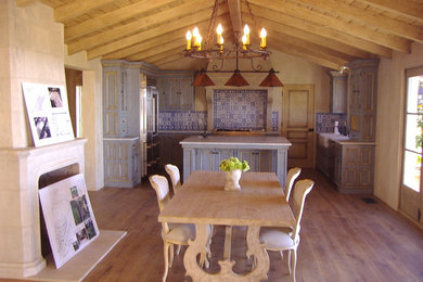 Example of a farmhouse kitchen design in Santa Barbara