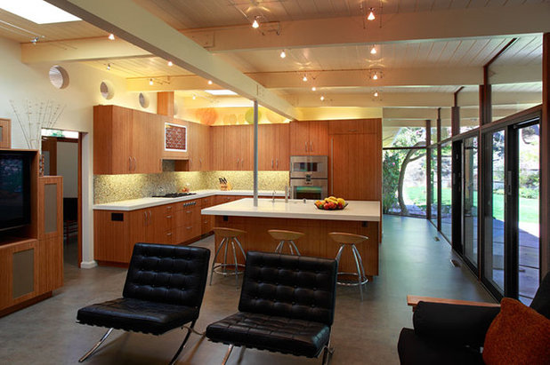Midcentury Kitchen by Klopf Architecture