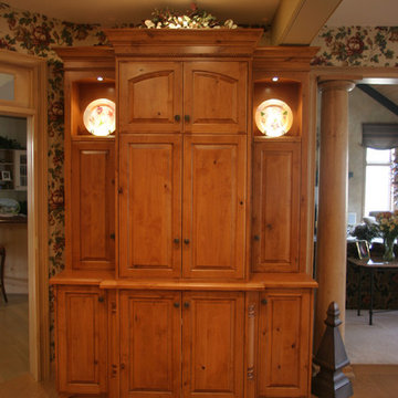Knotty Alder Kitchen by Don Justice Cabinet Makers