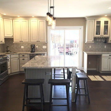 Transitional Elegant Kitchen