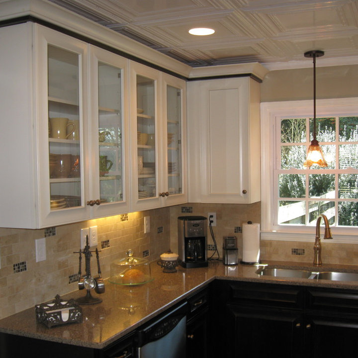 Kraftmaid Peppercorn Cabinets - Photos & Ideas | Houzz