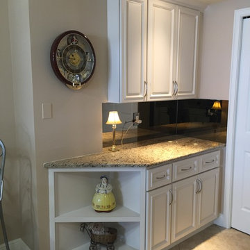 Krier Condo Kitchen Cabinets and Giallo Light Granite Counter Tops