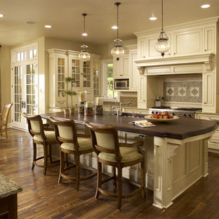 Traditional kitchen inspiration - Inspiration for a timeless kitchen remodel in Minneapolis