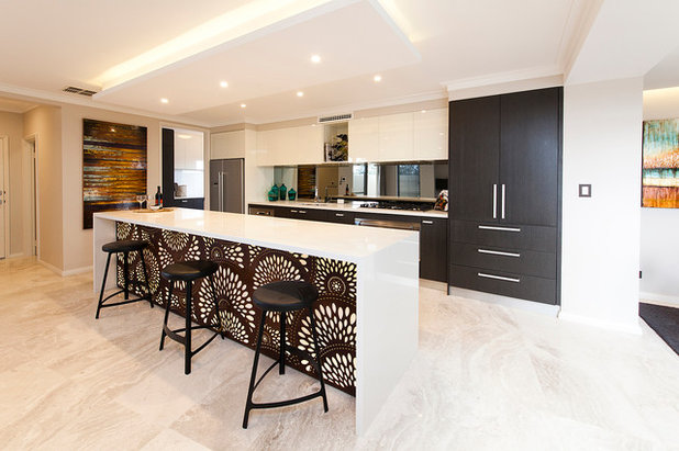 Contemporary Kitchen by Eclipse Homes
