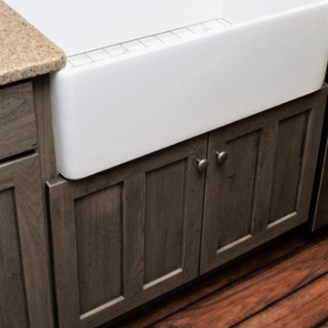 La Porte Indiana, Haas Signature Collection, Rustic Hickory Kitchen