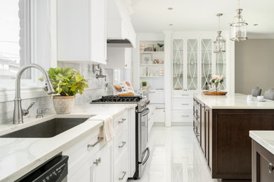 Inspiration for a transitional kitchen remodel in Montreal
