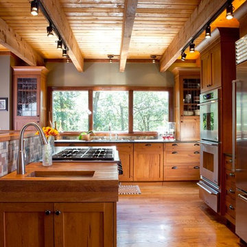 Lake Kitchen