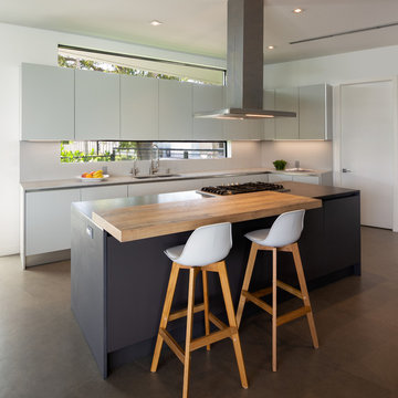 Lake View residence