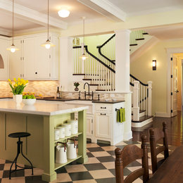 https://www.houzz.com/photos/lakeside-family-cottage-beach-style-kitchen-dc-metro-phvw-vp~2425449