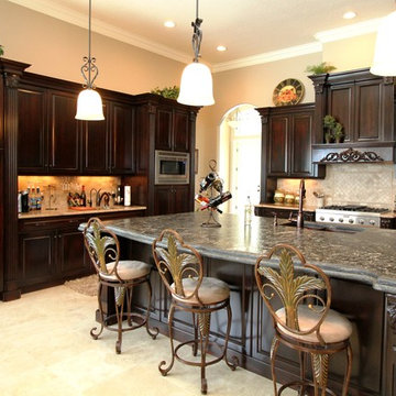 Large Traditional Kitchen Remodel