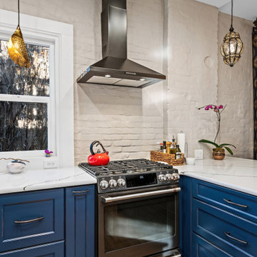 LATE 1800s VICTORIAN MAIN FLOOR REMODEL