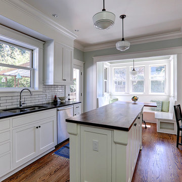Laurelhurst Kitchen