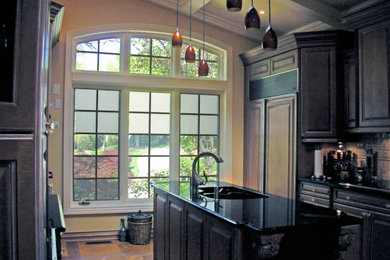 LC Privacy Glass in the Kitchen