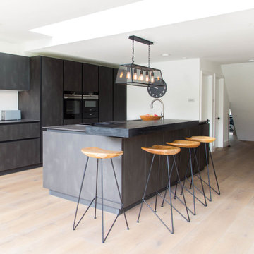 Leicht by Vogue Kitchens - Contemporary Open Plan Smart Kitchen