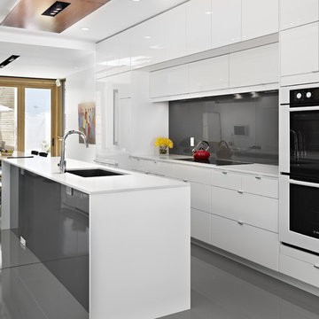 LG House - Kitchen