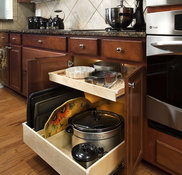 https://st.hzcdn.com/fimgs/pictures/kitchens/lids-pots-and-pans-shelfgenie-of-columbus-img~2311075e04501786_6043-1-b6ff392-w182-h175-b0-p0.jpg