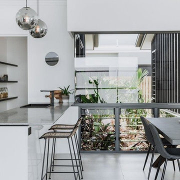 Light Filled Atrium to Modern Dining & Kitchen