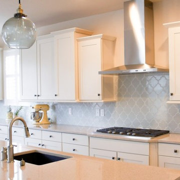 Light Gray Patterned Kitchen Tile with Moroccan Inspiration