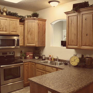 Light/Medium Cabinets