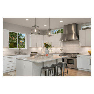 Crescent lighting 2024 under cabinet