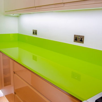"LIME GREEN" Toughened Glass Kitchen Worktop and Island