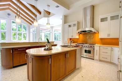 Example of a large trendy open concept kitchen design in Miami with a triple-bowl sink, shaker cabinets, white cabinets, quartz countertops, glass tile backsplash, stainless steel appliances and an island
