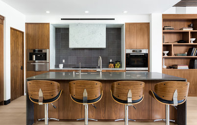 New This Week: 3 Kitchens With Beautiful Midtone Wood Cabinets
