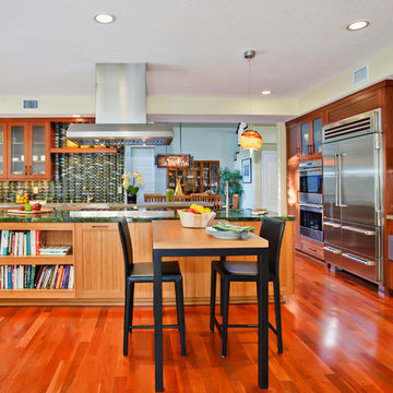 Lively Green Kitchen and Living Space